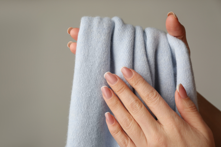 Cashmere cloth in hand Cashmere cloth in hand